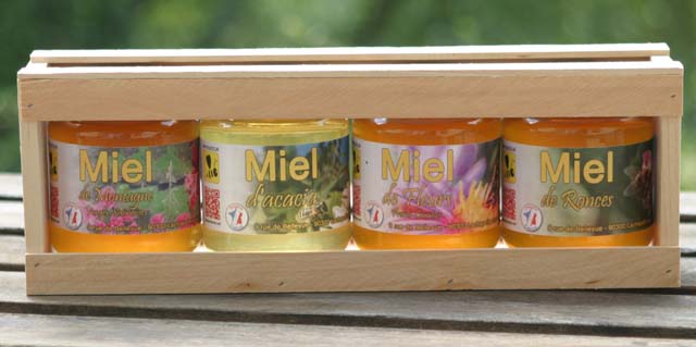 Api-douceur : coffret 4 pots de 250g de miel - miel de fleurs, miel de ronces, miel d'acacia, miel de montage