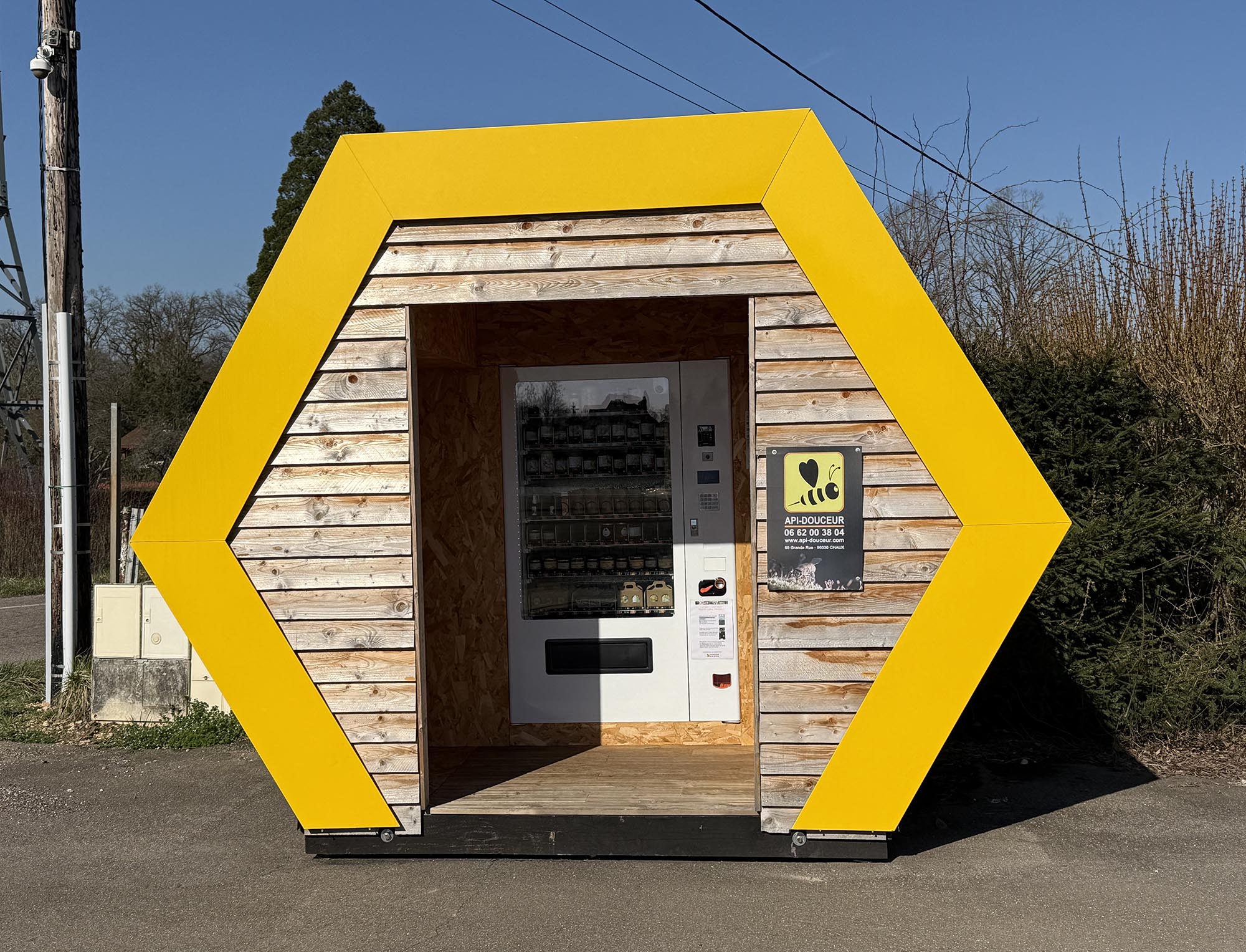 le distributeur automatique de Couthenans (70)''