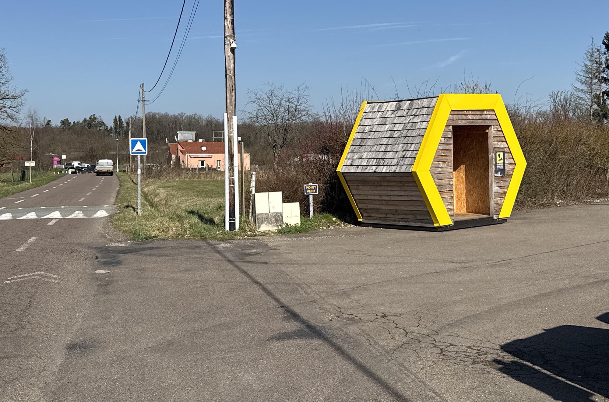 le distributeur automatique de Couthenans (70)''