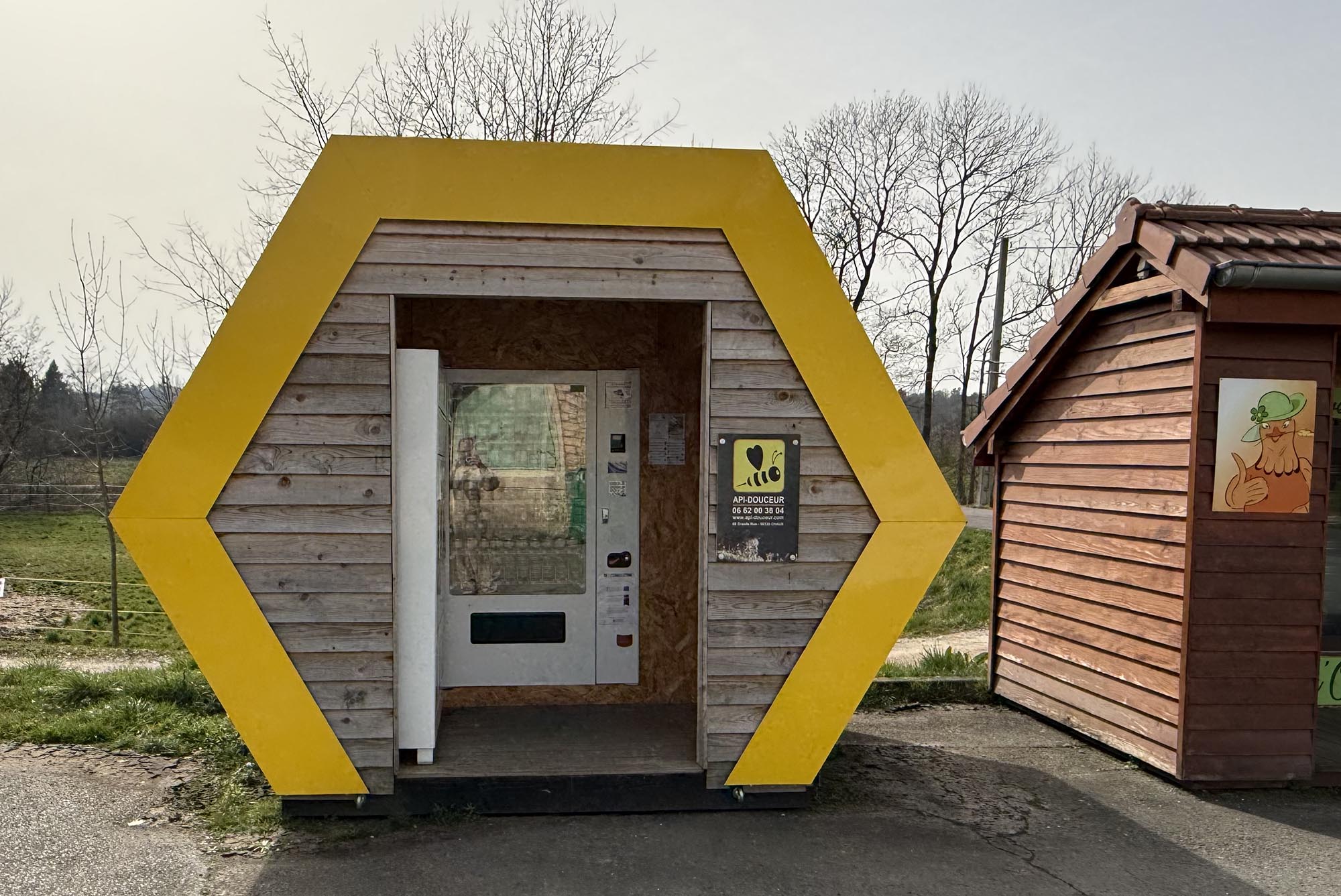 le distributeur automatique de Foussemagne (90)''